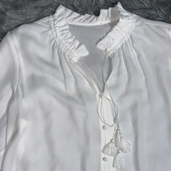 Guess White Ruffle Blouse - Picture 2 of 5